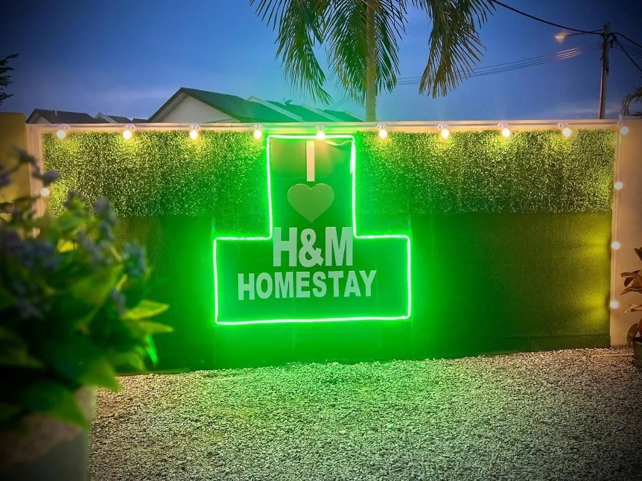Villa H&M Private Pool Homestay Kampong Ayer Resam